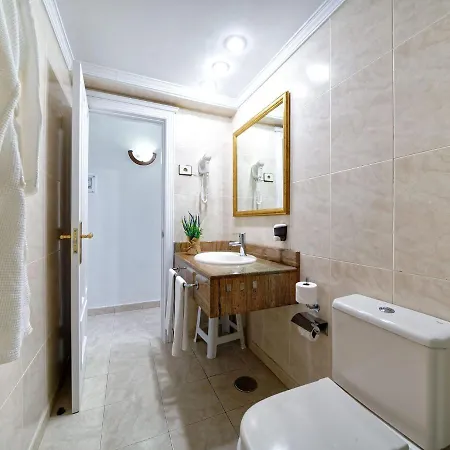 One Bedroom With Wifi And Pool, Close To The Beach Puerto Del Carmen Апартаменти *